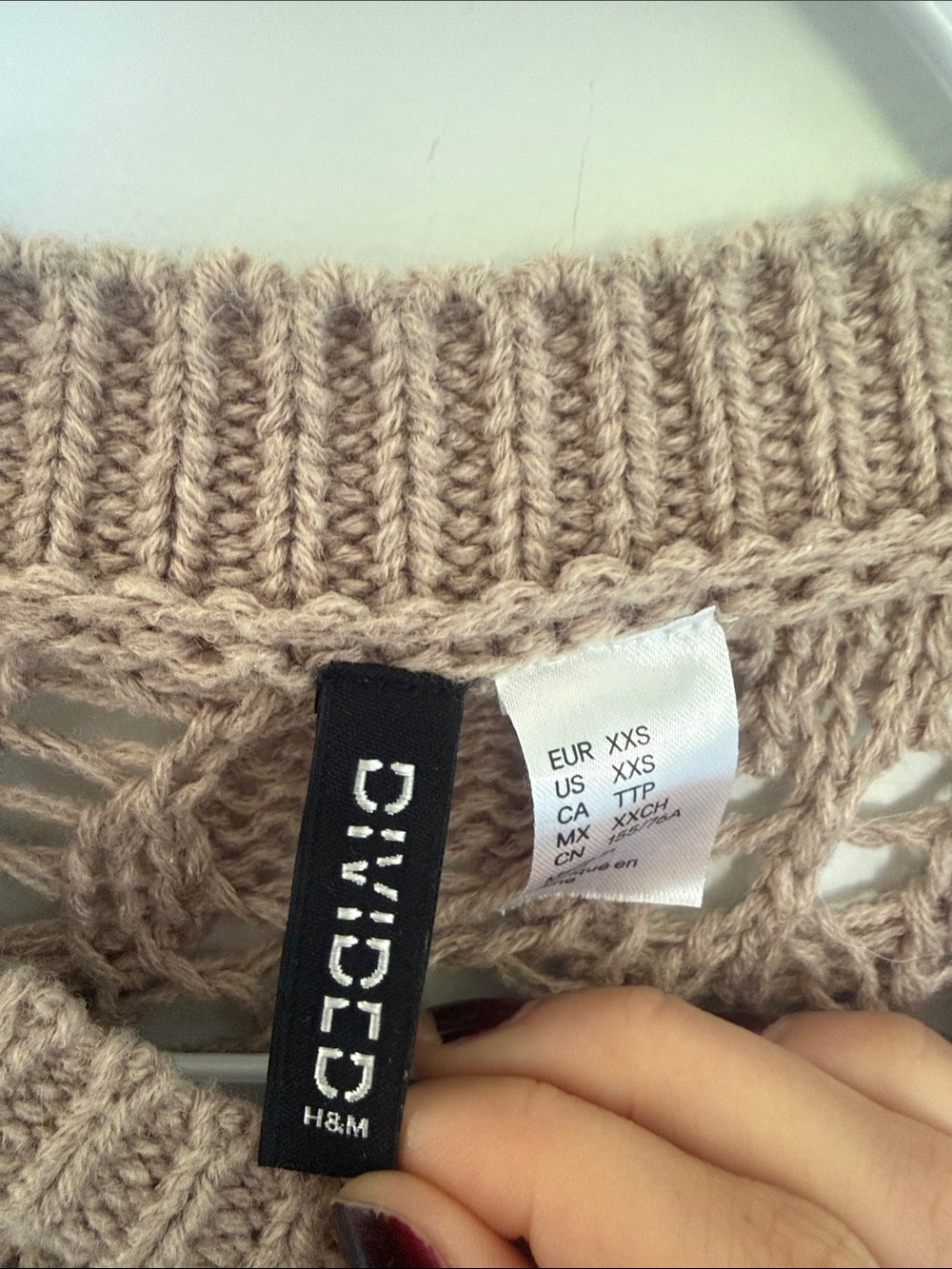 H&M Divided Open-Knit Crop Sweater in Light Taupe - Picture 2 of 3